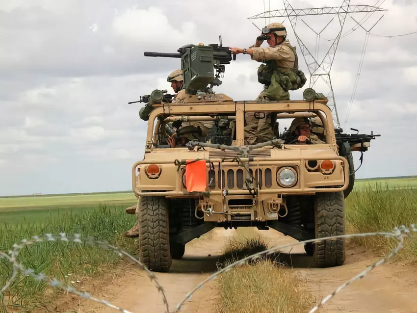 HMMWV mit Granatwerfer Mk19 im Einsatz bei den ukrainischen Streitkräften (Video)