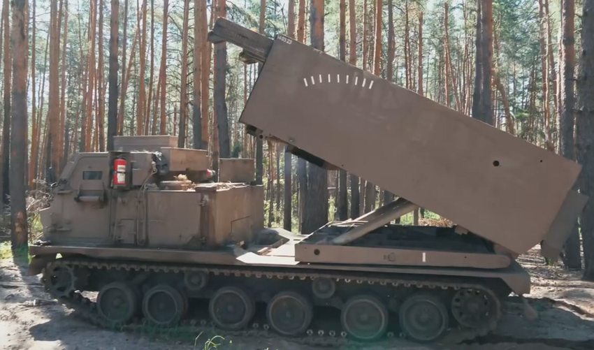Die ukrainischen Streitkräfte haben zum ersten Mal den Kampfeinsatz des französischen Mehrfachraketenwerfersystems LRU gezeigt