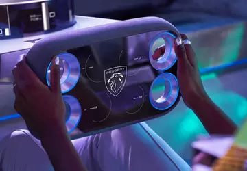 Peugeot arbeitet an Hypersquare, einem Autolenkrad ...
