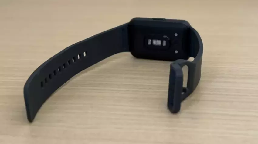 Samsung Galaxy Fit 3 vs. Xiaomi Band 9