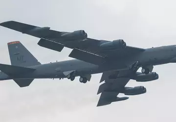 Der erste Einsatz von B-52H-Atombombern in ...