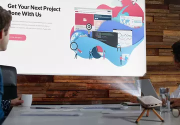 Bester Mini Beamer unter 200 €