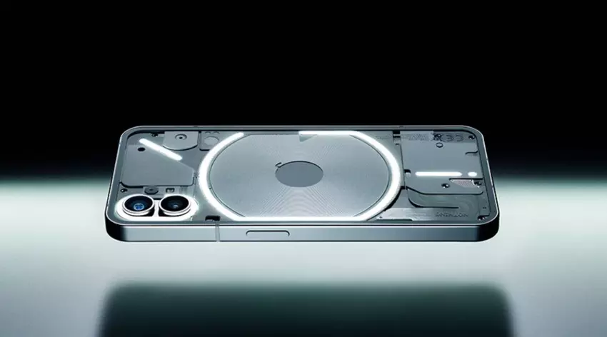 Nach dem Beispiel des iPhone: Nichts Telefon (1) wird ohne das mitgelieferte Ladegerät verkauft werden