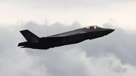 Polnischer Pilot hebt zum ersten Mal eine F-35 in die Luft