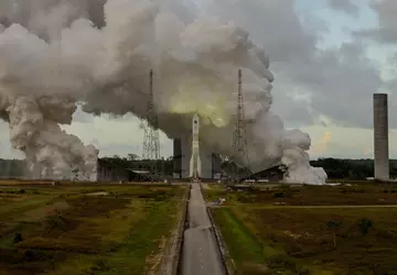 Die europäische Ariane-6-Rakete wird ihren ersten ...