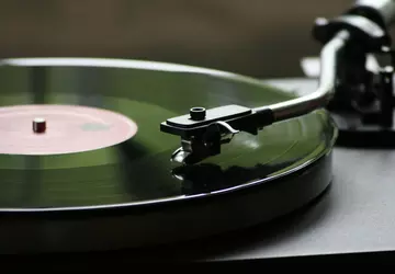 Bester Plattenspieler bis 100 Euro