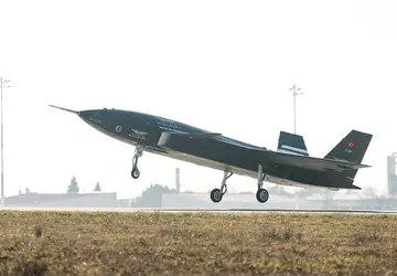 Die türkische KIZILELMA ist das erste ...