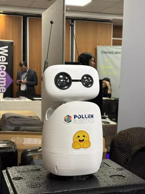 Hugging Faces humanoider Roboter HopeJR