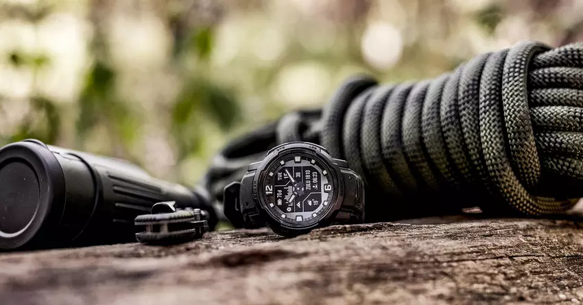 Garmin Instinct Grossover - $550 Hybrid-Smartwatch, die bis zu 70 Tage ohne Aufladen durchhält