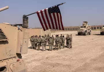 Die US-Armee hat Luftangriffe auf ISIS-Stützpunkte ...