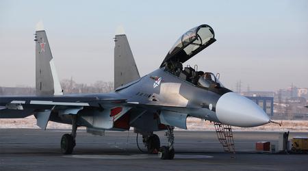 Russland baut die neuesten Su-30SM2-Kampfflugzeuge für Belarus zusammen