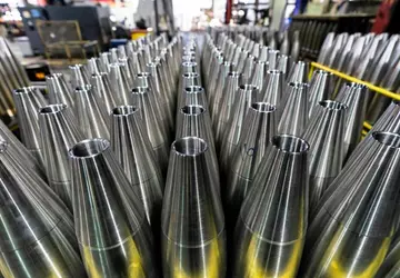 Großbritannien liefert 12,5 Mal mehr Granaten ...