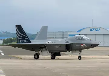 VAE beteiligen sich offiziell am KF-21-Kampfflugzeug-Entwicklungsprogramm ...