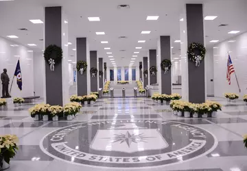 Die CIA entwickelt ihren eigenen Chatbot, ...