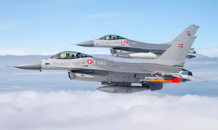 Dänische F-16 Fighting Falcon-Kampfflugzeuge haben in der Ostsee ein russisches Gasleck entdeckt, das auf eine Beschädigung der Nord Stream-Gaspipeline zurückzuführen ist