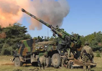 Nicht nur TRF1-Haubitzen: Frankreich wird in ...