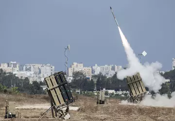 Zypern wird das Raketenabwehrsystem Iron Dome ...