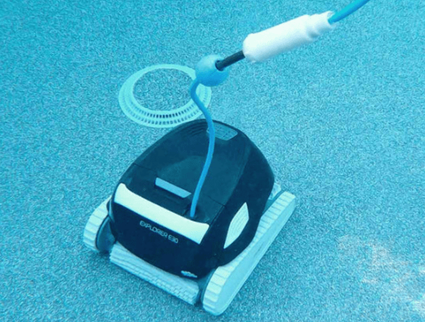 Dolphin Explorer E50 Roboter-Poolreiniger
