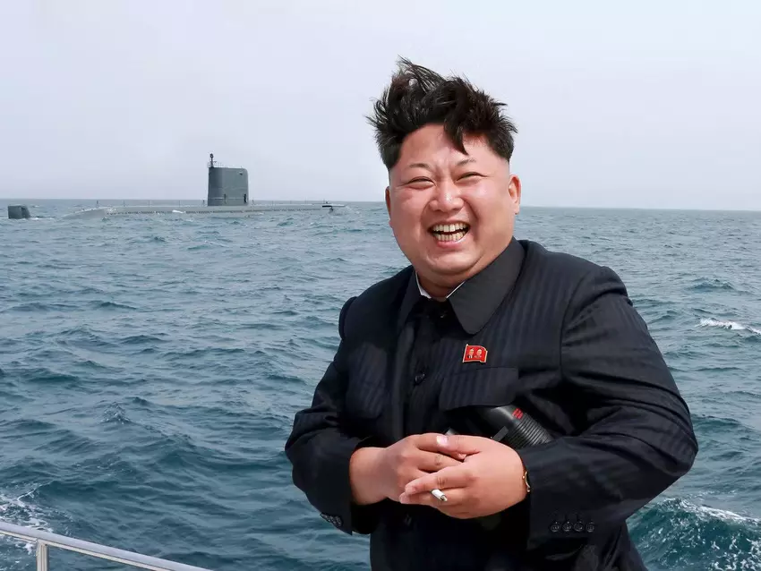 Die USA, Japan und Südkorea behaupten, vor dem Besuch von Kamala Harris in Seoul eine ballistische Rakete auf Nordkorea abgefeuert zu haben - sie flog 600 km weit mit 6200 km/h