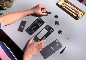Reparierbares Smartphone mit herausnehmbarem Akku: Fairphone-Chef ...