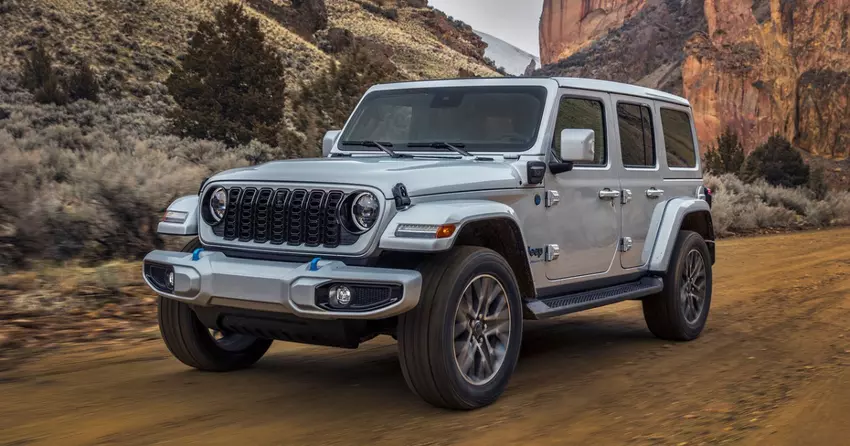 Jeep immobilisierte Wrangler 4xe SUVs mit einem fehlgeschlagenen Software-Update
