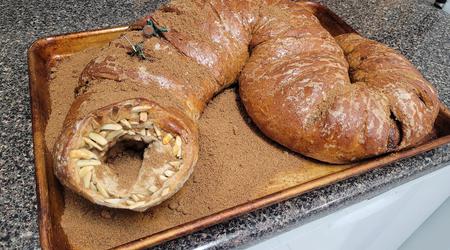 "Ich habe würzige Shai Khulud mit Zimt und Nelken gemacht": schockierende Fotos eines kulinarischen Experiments, das gleichzeitig erschreckt und anzieht