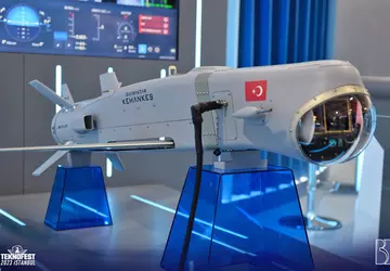 BAYKAR stellt Kemankes-Marschflugkörper für Bayraktar Akinci, ...