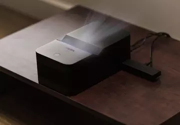 Philips stellt den Ultrakurzdistanz-DLP-Projektor Screeneo U4 ...