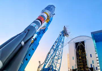 Russland schießt zwei iranische Satelliten in ...