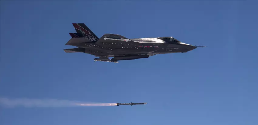 Deutschland kauft fast 1.000 AIM-120C-8 AMRAAM-Raketen mit einer Startreichweite von bis zu 180 Kilometern für 2,9 Milliarden Dollar