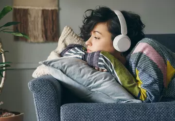 Sony WH-CH520 mit bis zu 50 ...