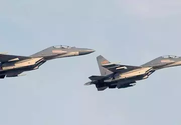 China schickt 42 J-10, J-11, J-16, ...