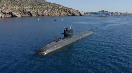Das neue spanische U-Boot Isaac Peral ist zum ersten Mal bis zu einer maximalen Tiefe von 460 Metern getaucht