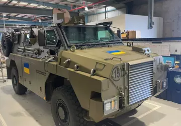 Australien liefert 30 weitere gepanzerte Bushmaster-Fahrzeuge ...