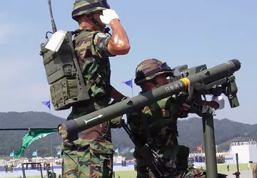 Südkorea übergibt Chiron (KP-SAM Shingung) MANPADS ...