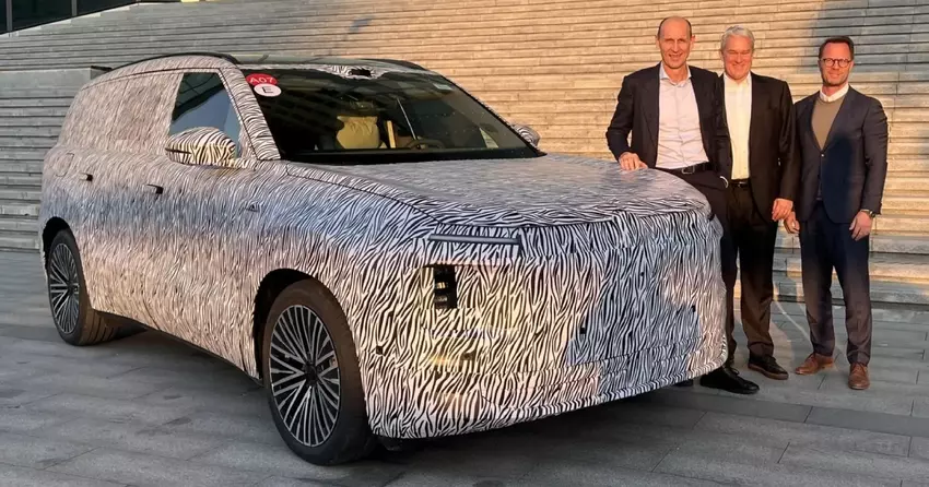 Volkswagen enthüllt zum ersten Mal maskierten Prototypen ID. Era