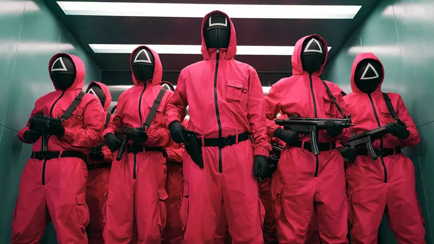 Mach dich bereit für schwindelerregende Herausforderungen: Der Schöpfer von Squid Game verspricht, die Höhenangst in der finalen Staffel 3 zurückzubringen