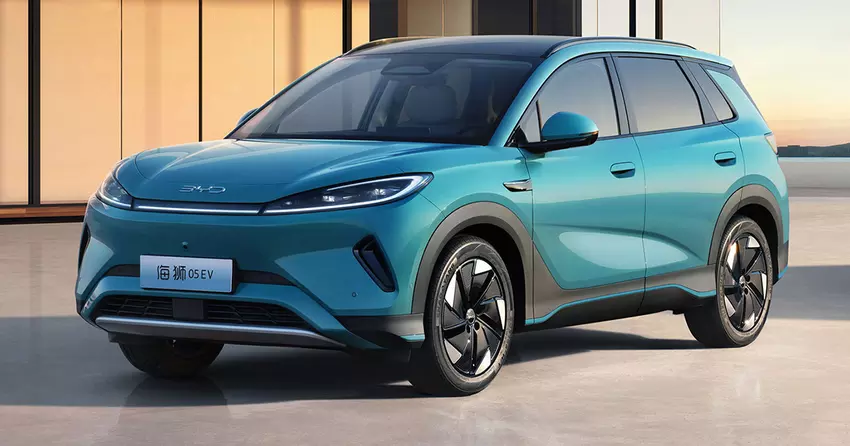 BYD-Verkäufe in Q1 2025 um 58% gestiegen, während Tesla weiter rückläufig war