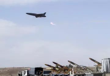 Iran hat die einzigartige Arash-2-Drohne speziell ...