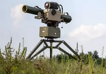 Ukrainisches Militär zeigt, wie die Panzerabwehrlenkwaffe ...