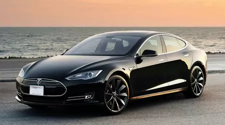19-jähriger Hacker hat 25 Tesla-Autos aus der Ferne gehackt