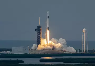 SpaceX und Axiom Space schicken 4 ...