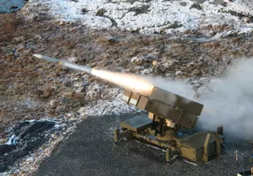 Raytheon testete das Luftverteidigungssystem NASAMS mit ...