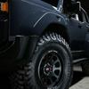 Toyota Land Cruiser 250 AT37 mit einem breiten Aufbau.
