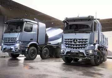 Mercedes-Benz hat den Elektro-Lkw eArocs 400 ...