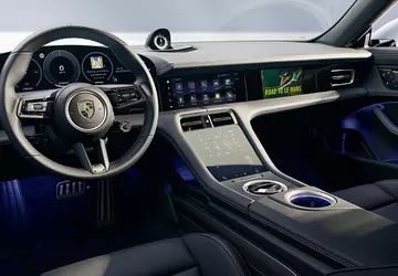 Porsche wird das PCM-System in den ...