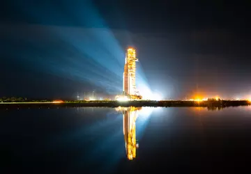 Das Universum gegen die Mondlandung - ...