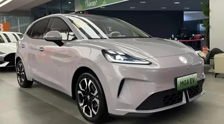 Bis zu 537 Kilometer Reichweite und 163 PS: der neue MG4 EV ist in den chinesischen Autohäusern erschienen, bevor er offiziell debütierte