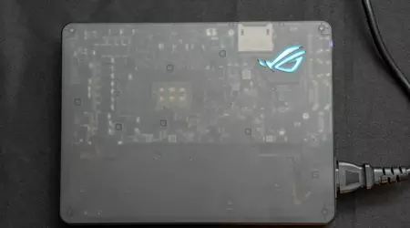 Asus enthüllt die weltweit erste externe GeForce 5090 mit Thunderbolt 5
