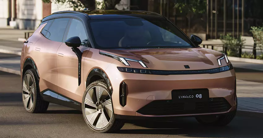 Chinas Geely hat ein Plug-in-Hybridfahrzeug mit beeindruckender elektrischer Reichweite nach Europa gebracht